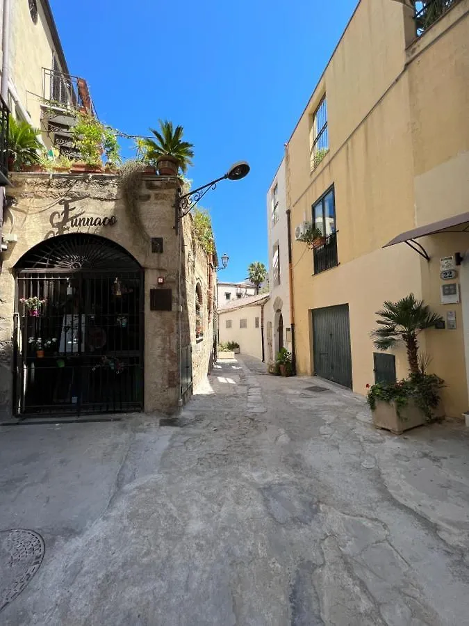 Maison d'hôtes Hotel Vicolo Del Vento Stanza Scirocco à Palerme Italie